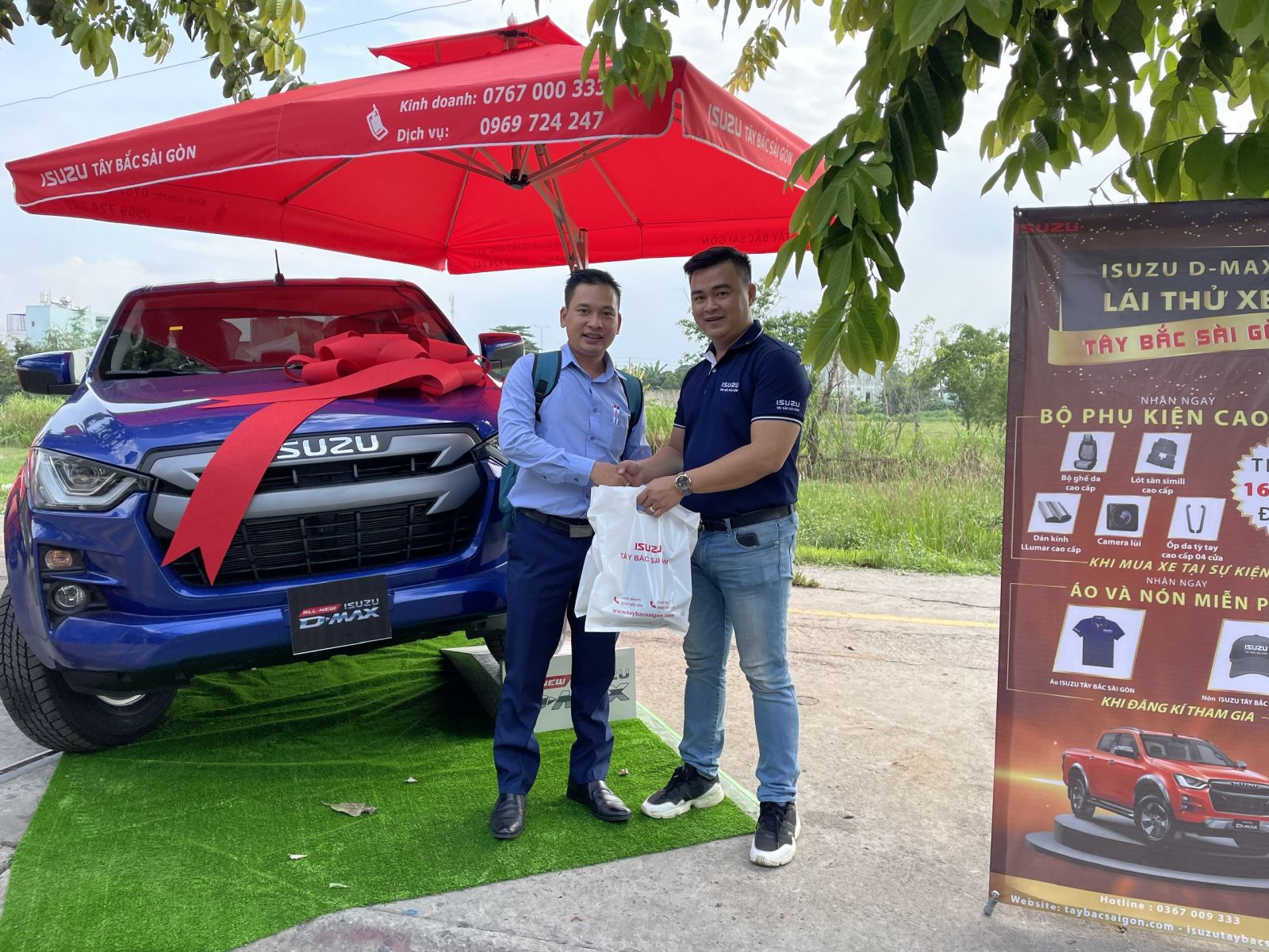 KHÁCH HÀNG TRẢI NGHIỆM LÁI THỬ XE ISUZU ALL NEW D-MAX